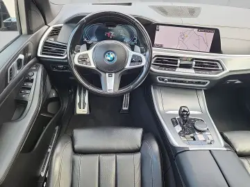 BMW X5 xDrive45e M SPORT Pano Luftfed AHK Allradlenk