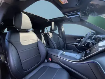 MERCEDES-BENZ GLC 300 e 4M Coupé AMG NIGHT HUD 360 PANO BURM