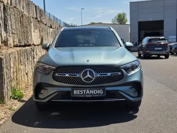 MERCEDES-BENZ GLC 300 d 4M AMG 20 PANO SOUND HEADUP …