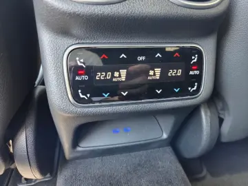 MERCEDES-BENZ GLC 300 d 4M AMG 20 PANO SOUND HEADUP …