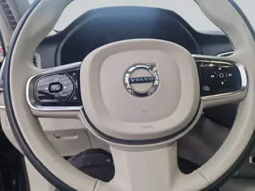 Volvo XC90 B5 B AWD Core
