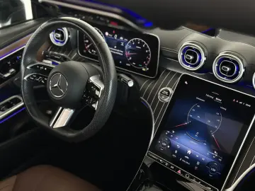 MERCEDES-BENZ CLE 300 AMG 4M  PANO 360  BURMESTER NI…
