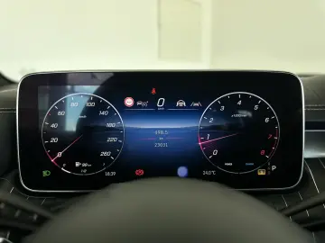 MERCEDES-BENZ CLE 300 AMG 4M  PANO 360  BURMESTER NI…