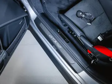Porsche 911 GT3 RS Weissach Package Lift Bose
