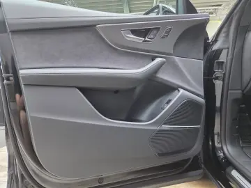 Audi RSQ8 sports exhaust AHK standing. Black  RS Design