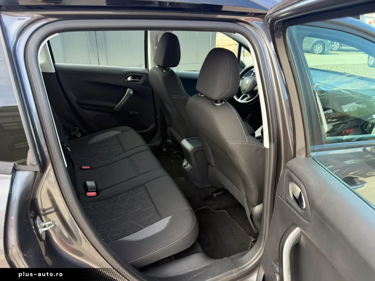 Peugeot 2008 2017  1.2 Benzina