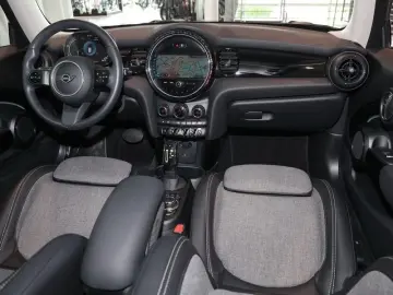MINI Cooper SE   184 CP • MINI NEXT • 232 km WLTP