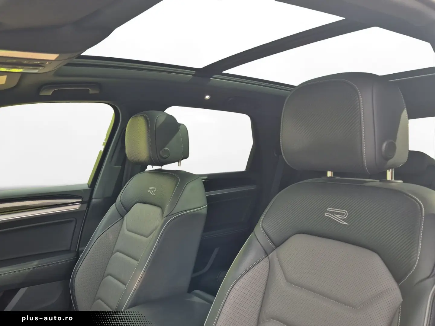 VW Touareg 3.0 TDI DSG R-Line 4x4 Luft AHK Pano Led
