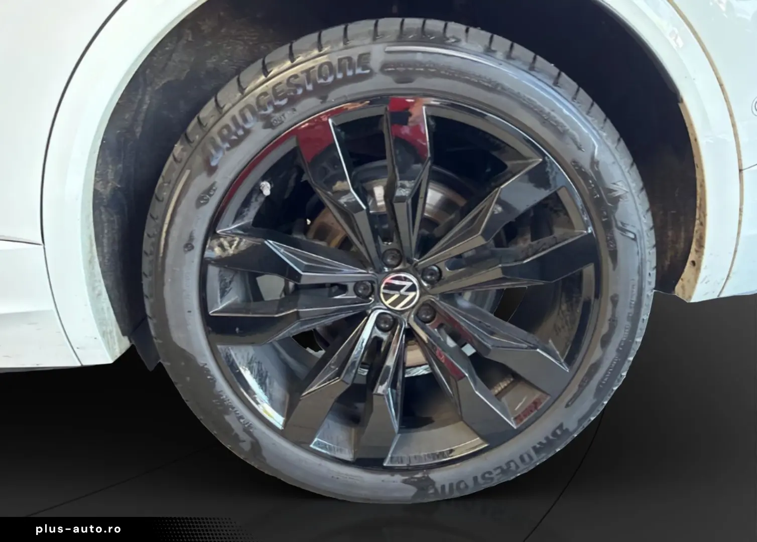 VW Touareg 3.0 TDI DSG R-Line 4x4 Luft AHK Pano Led