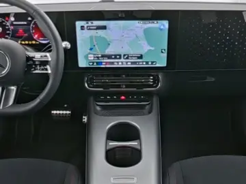 Mercedes-Benz CLA 220 4M AMG-Sport LED Pano Totw 18'