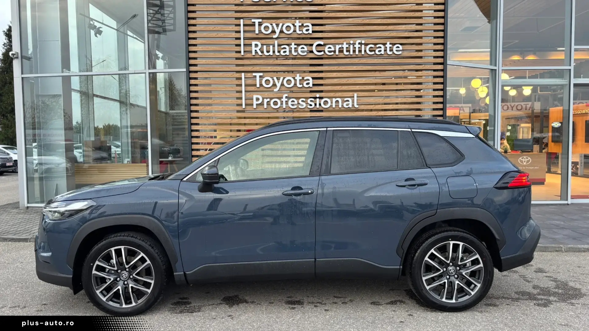 Toyota Corolla Cross 2.0 HEV DYNAMIC