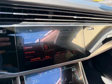 Audi RSQ8 performance 305 kmh Carbon Alcantara