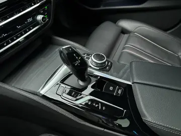 BMW 545e xDrive M Sport