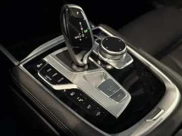 BMW 745e Lang  xDrive