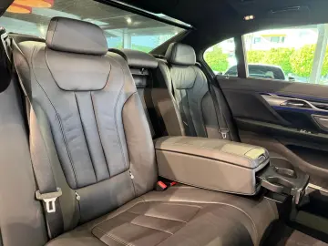 BMW 745e Lang  xDrive