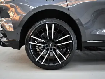 ASTON MARTIN DBX707 4.0 V8 Totwinkel 1.Hand 360  Nur…