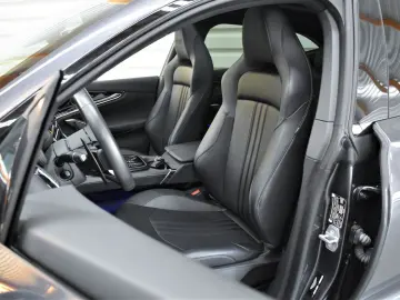 ASTON MARTIN DBX707 4.0 V8 Totwinkel 1.Hand 360  Nur…