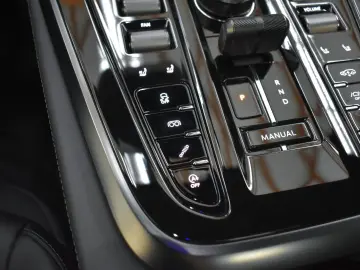 ASTON MARTIN DBX707 4.0 V8 Totwinkel 1.Hand 360  Nur…