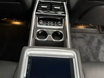 BMW 745 7 745 L e xDrive Individual