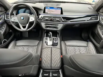 BMW 745 7 745 L e xDrive Individual