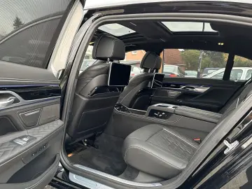 BMW 745 7 745 L e xDrive Individual