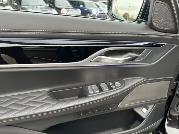 BMW 745 7 745 L e xDrive Individual
