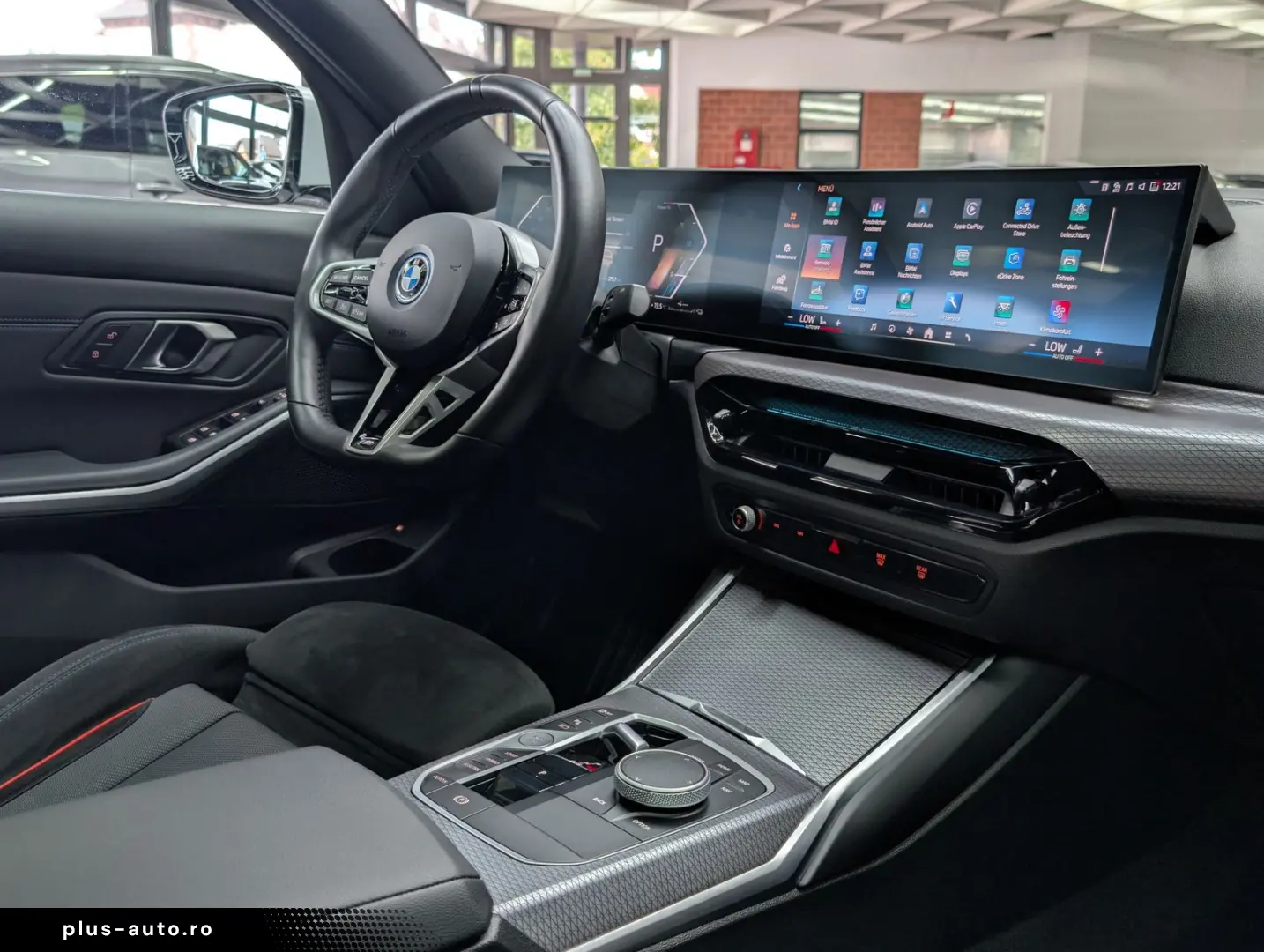 BMW 330 e Limo M Sport Shadow AHK AMBI APP KAM PANO