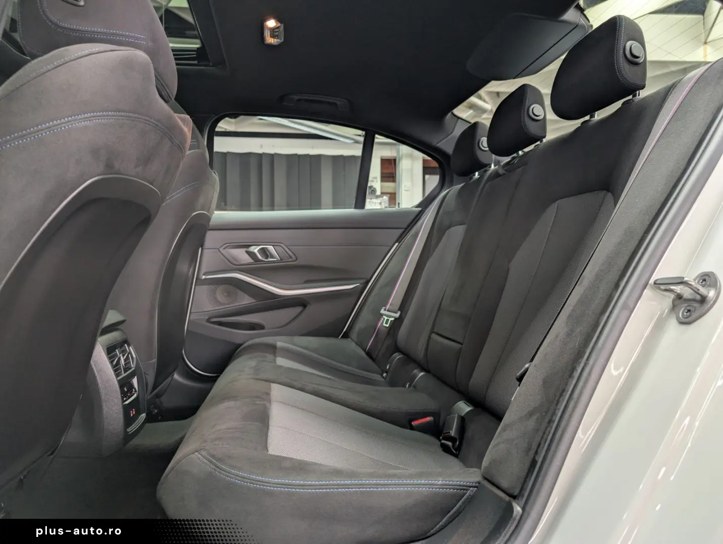 BMW 330 e Limo M Sport Shadow AHK AMBI APP KAM PANO