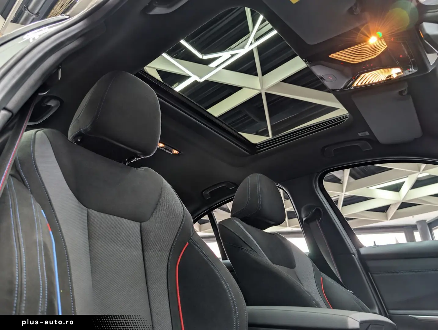 BMW 330 e Limo M Sport Shadow AHK AMBI APP KAM PANO