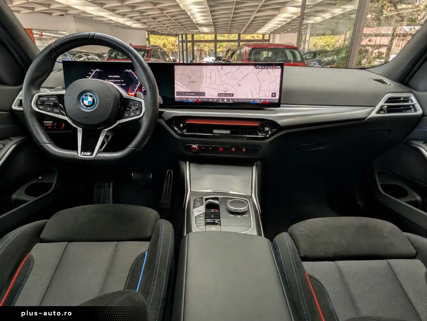 BMW 330 e Limo M Sport Shadow AHK AMBI APP KAM PANO