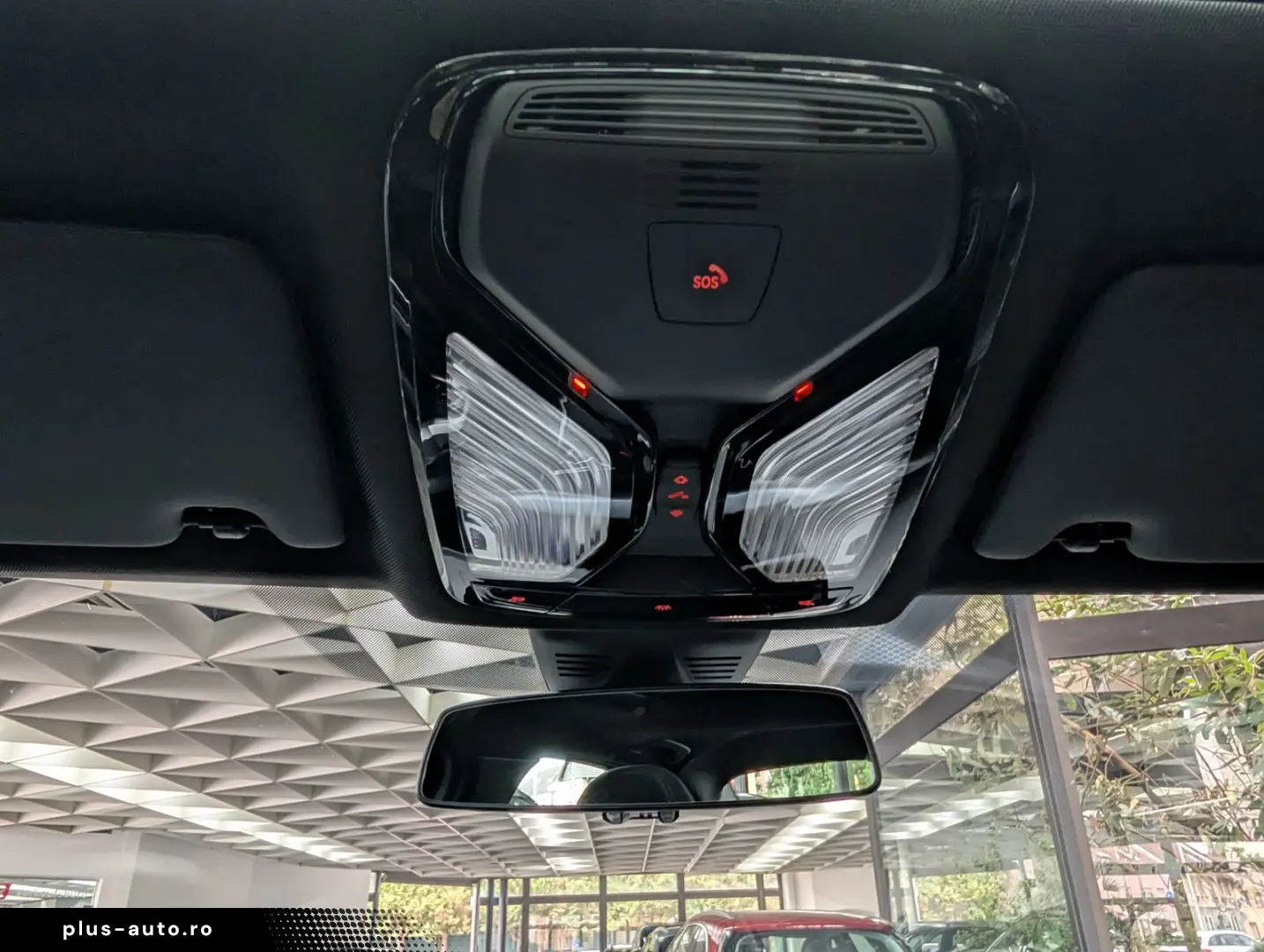 BMW 330 e Limo M Sport Shadow AHK AMBI APP KAM PANO