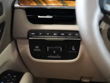 Cadillac Escalade ESV Sport Platinum