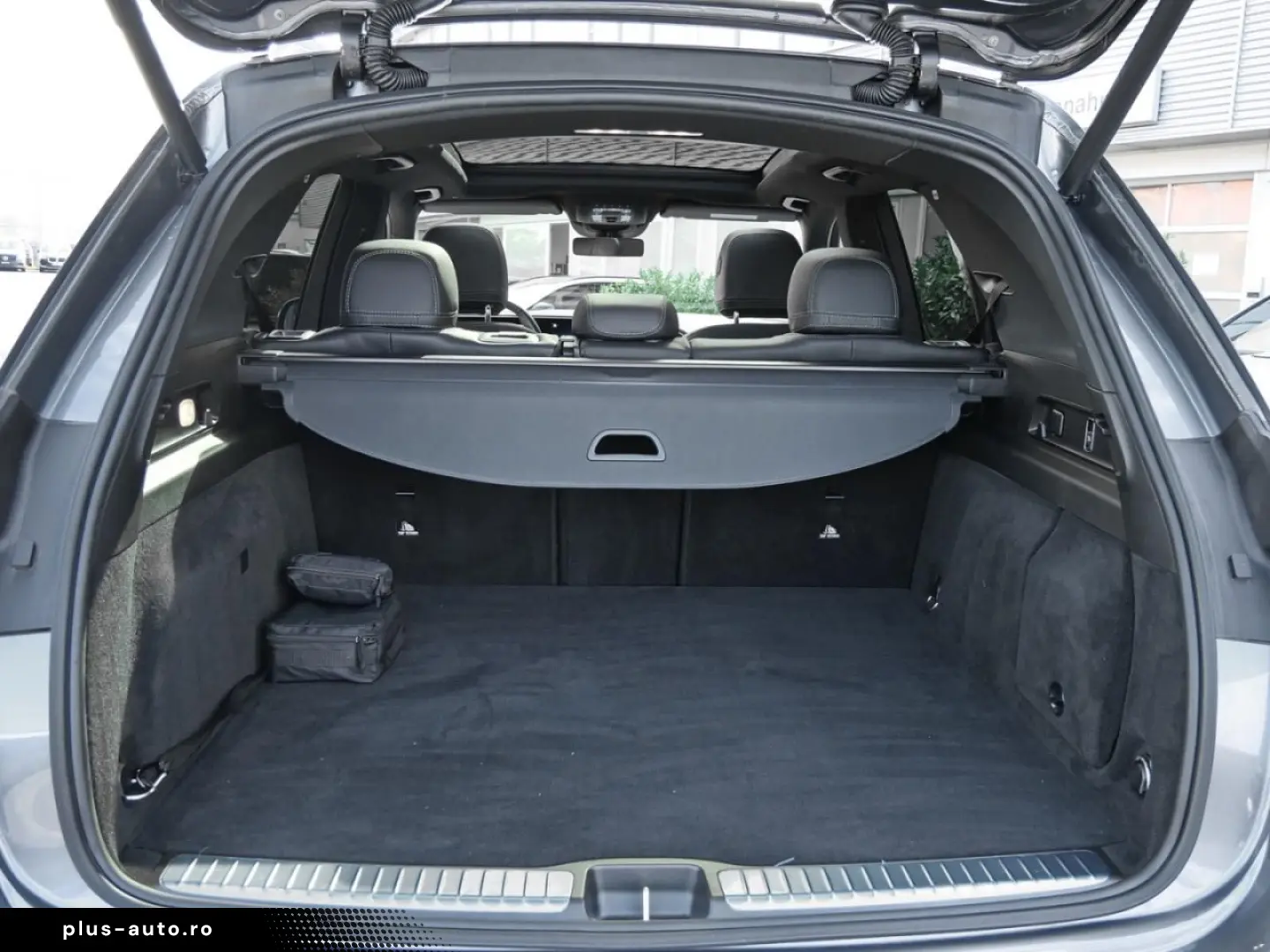 MERCEDES-BENZ GLE 350 de 4M AMG Night Panorama Distronic AHK