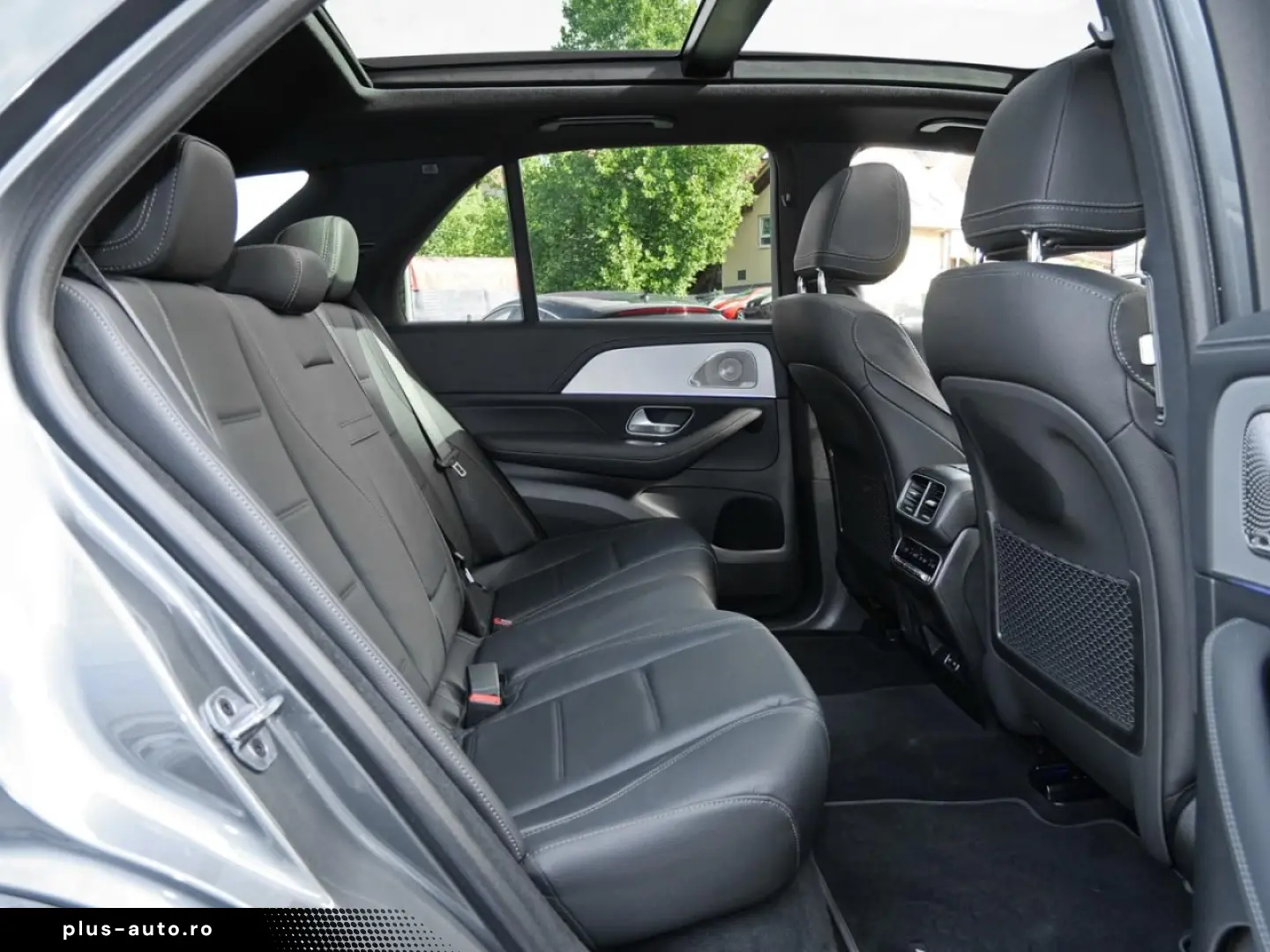 MERCEDES-BENZ GLE 350 de 4M AMG Night Panorama Distronic AHK