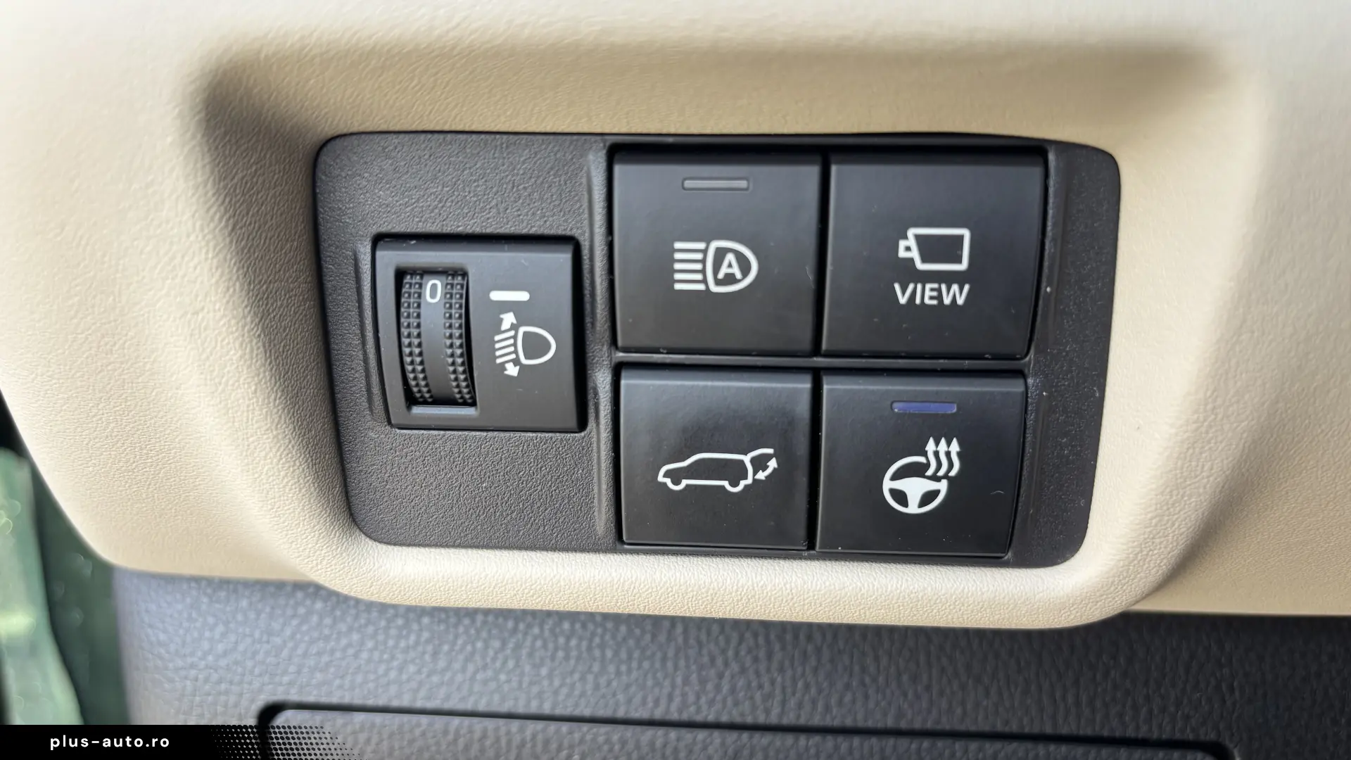 Toyota Highlander 2.5 L Dynamic Force 248CP Luxury Metallic