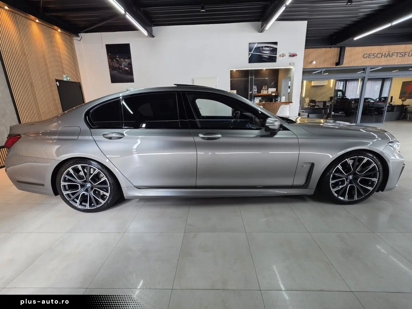 BMW 745 e  M-SPORT  Bowers & Wilkins
