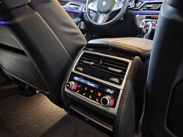 BMW 745 e  M-SPORT  Bowers & Wilkins