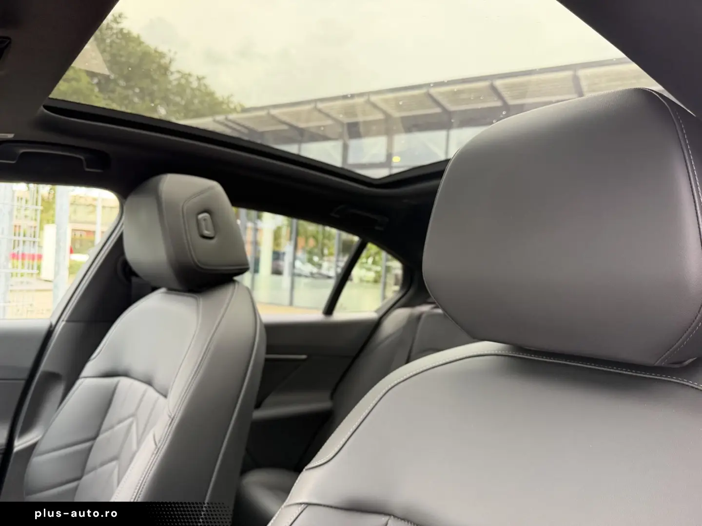 BMW 520i M Sport Pano AHK Adapt.LED h&k DA-Prof PA