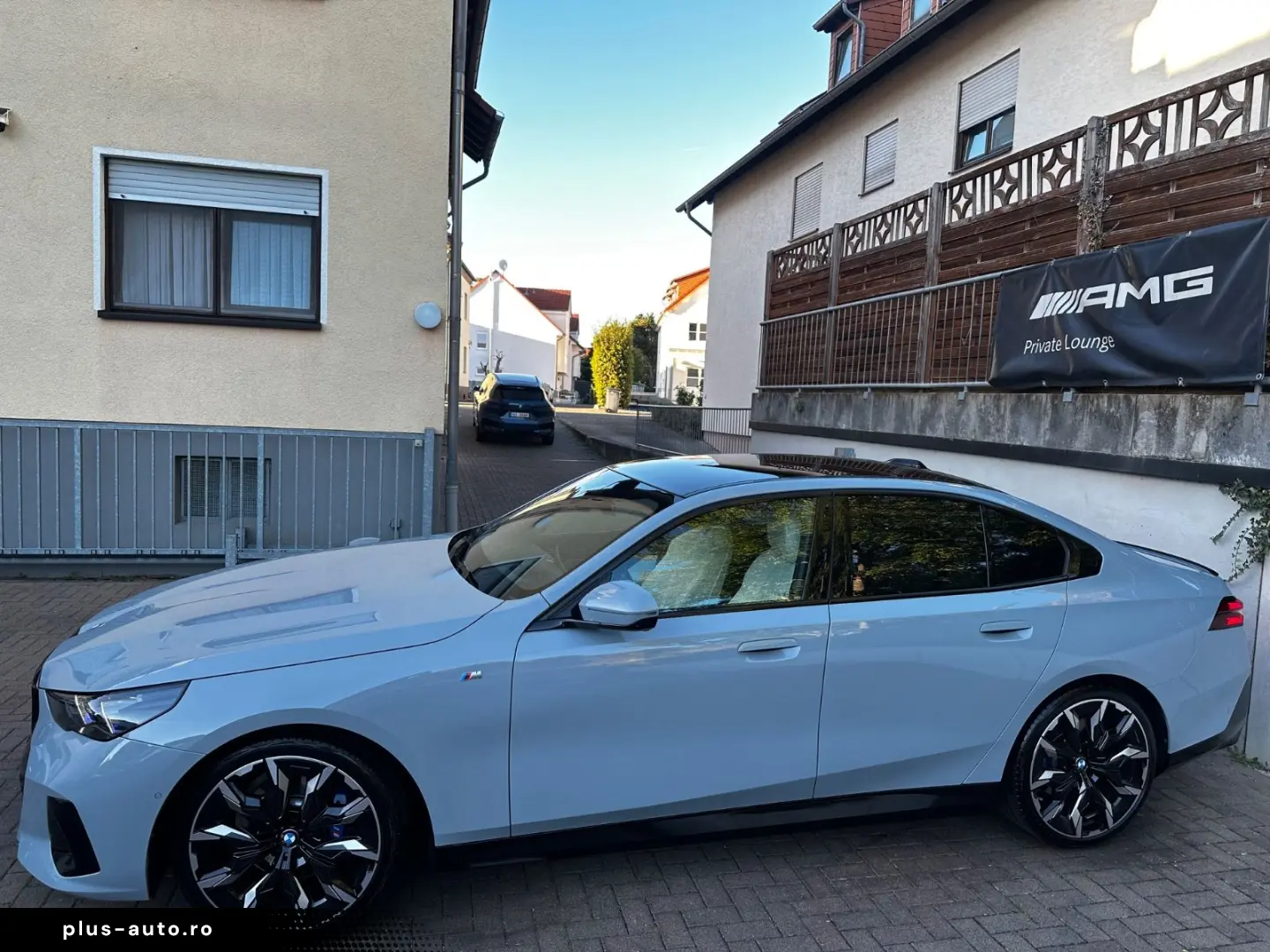 BMW 520d M Sport Pro PANO Sitzklima StandHz H&K 360