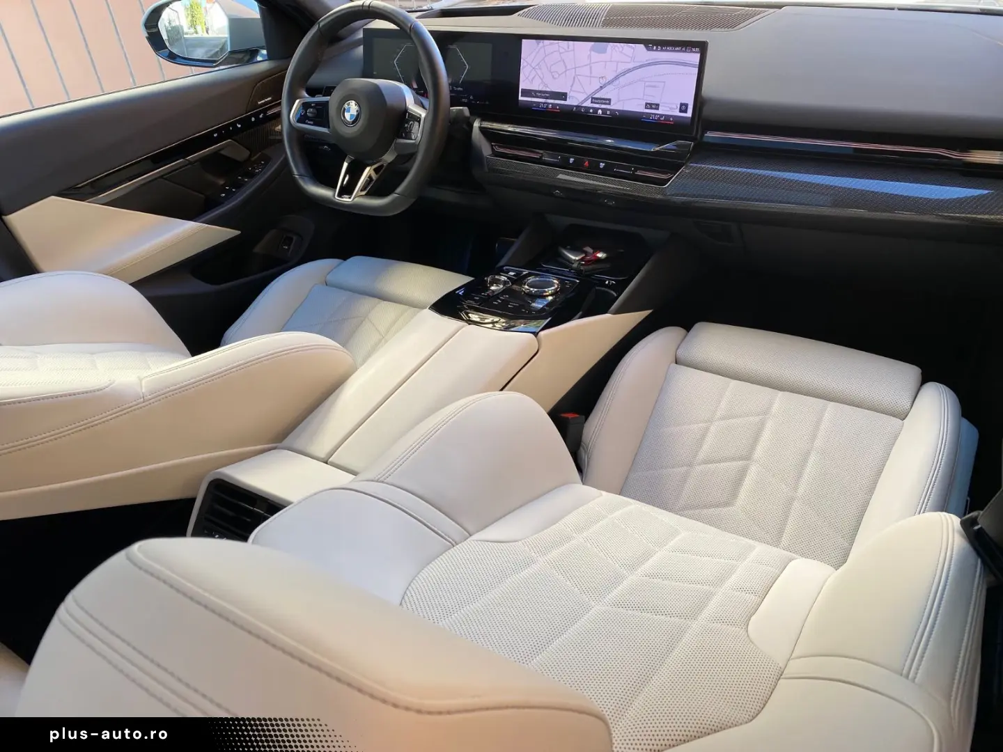 BMW 520d M Sport Pro PANO Sitzklima StandHz H&K 360