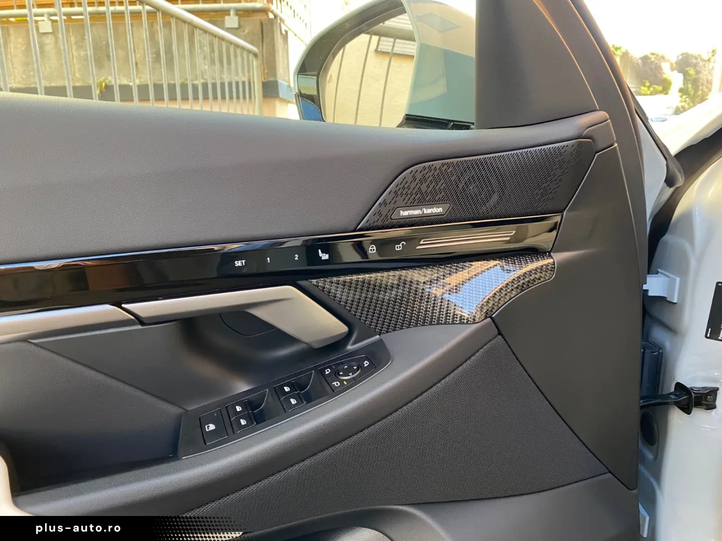 BMW 520d M Sport Pro PANO Sitzklima StandHz H&K 360