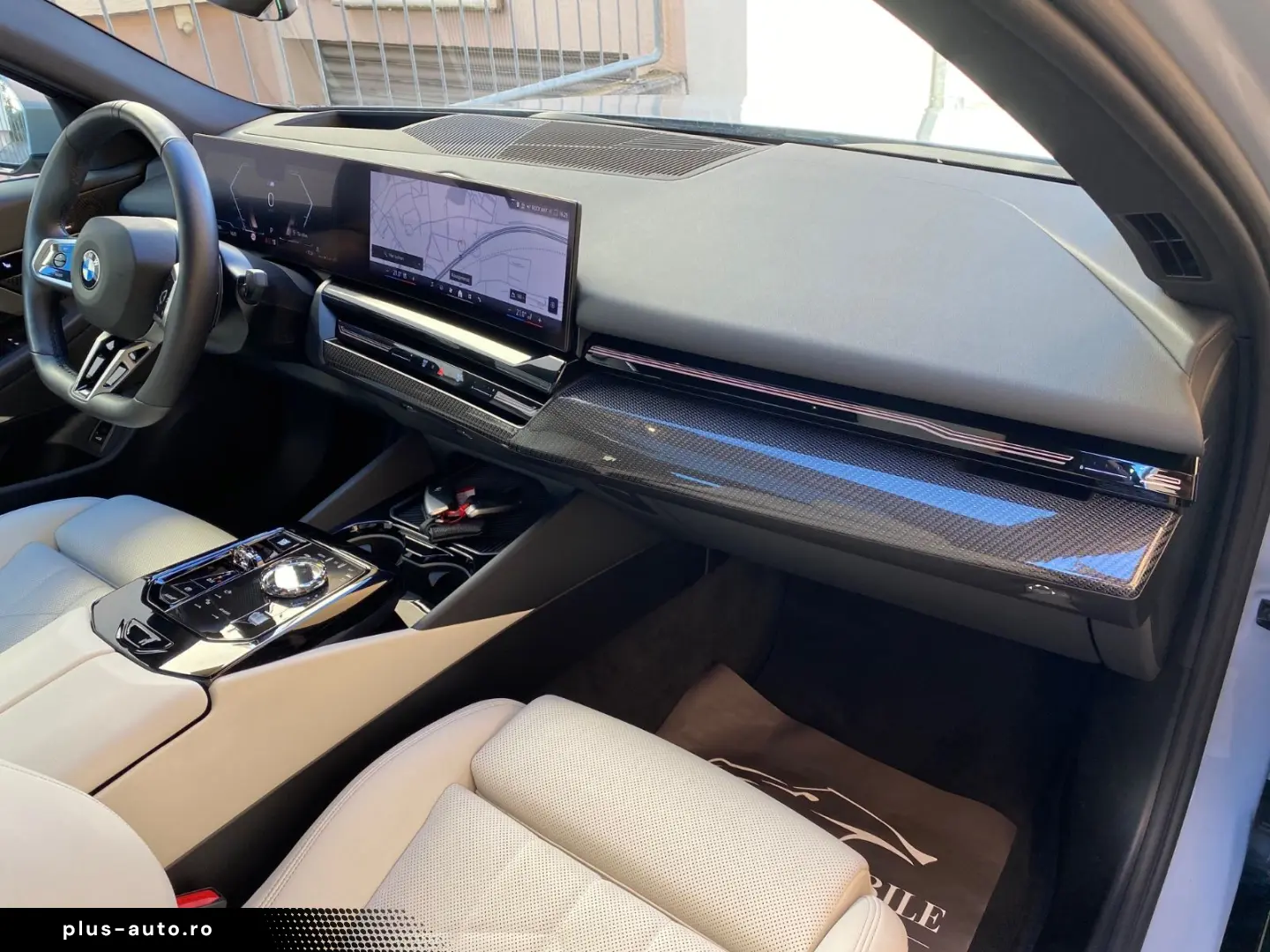BMW 520d M Sport Pro PANO Sitzklima StandHz H&K 360