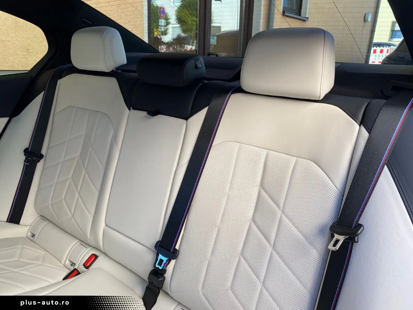BMW 520d M Sport Pro PANO Sitzklima StandHz H&K 360