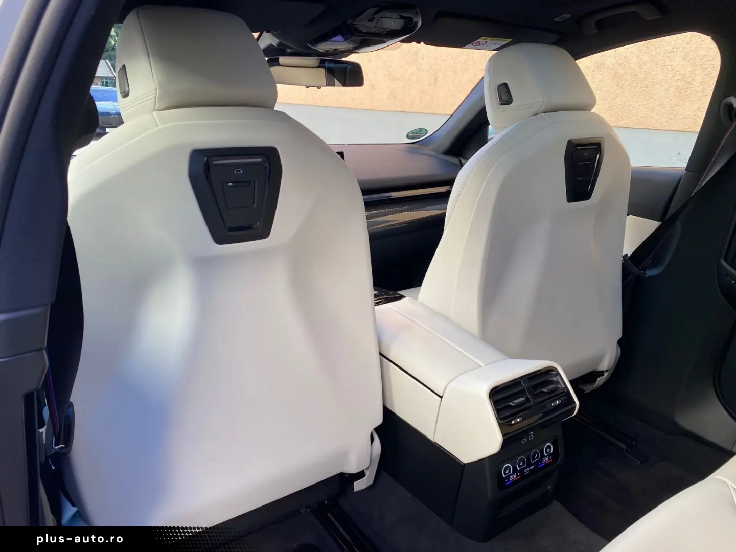 BMW 520d M Sport Pro PANO Sitzklima StandHz H&K 360