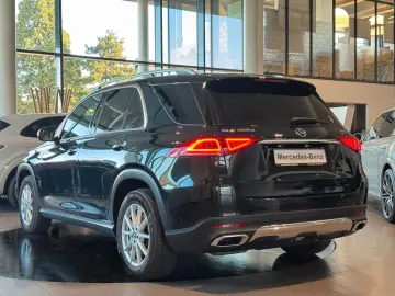 MERCEDES-BENZ GLE 300d 4Matic MBUX Airmatic LED AHK DTR 360