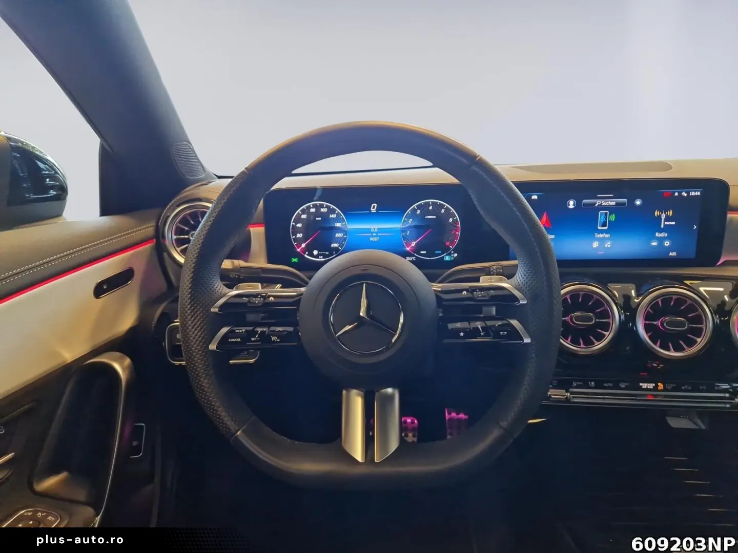 MERCEDES-BENZ CLA 200 AMG