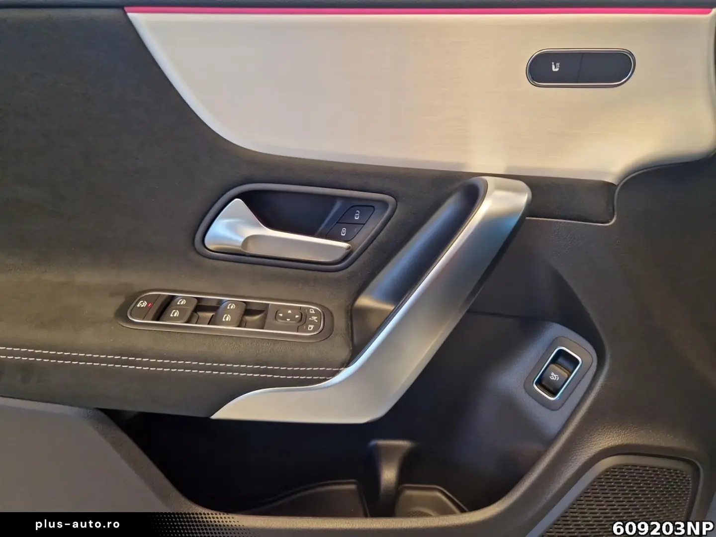 MERCEDES-BENZ CLA 200 AMG