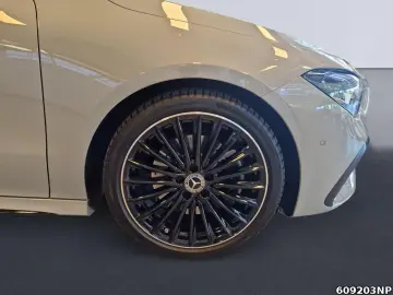 MERCEDES-BENZ CLA 200 AMG