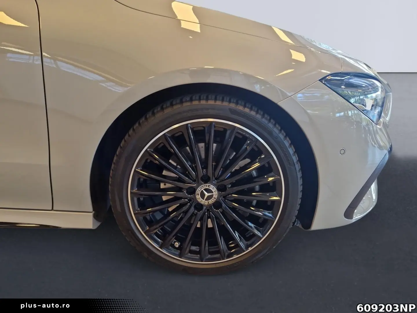 MERCEDES-BENZ CLA 200 AMG
