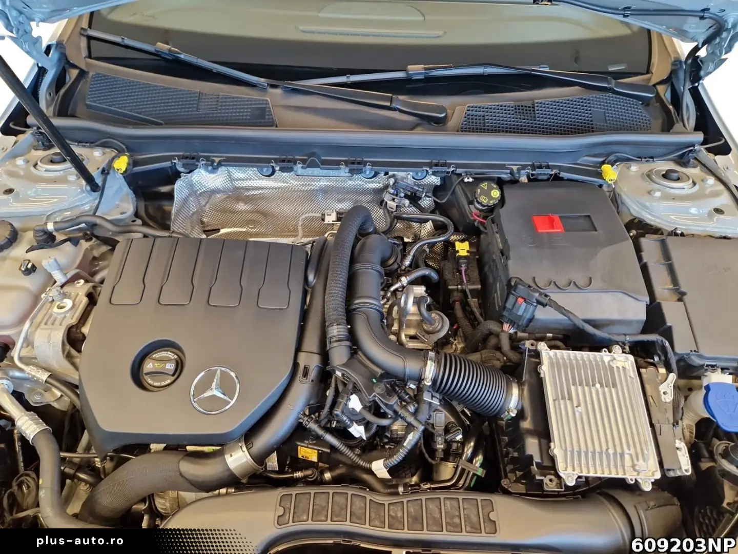 MERCEDES-BENZ CLA 200 AMG
